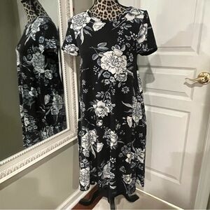 LuLaRoe Black and White V-Neck Midi Sundress